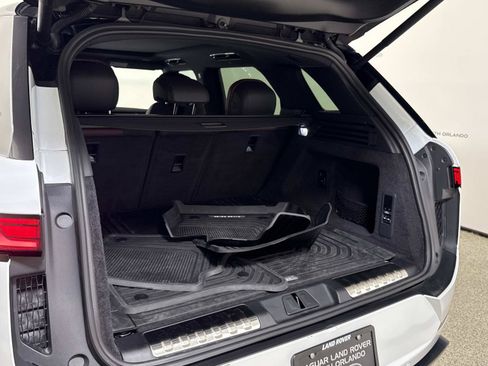 Used 2025 Land Rover Range Rover Sport Dynamic SE AWD/4WD image 11