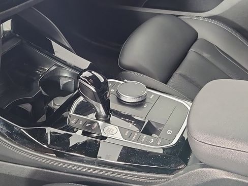 Certified 2022 BMW X4 xDrive30i w/ Premium Package image 20