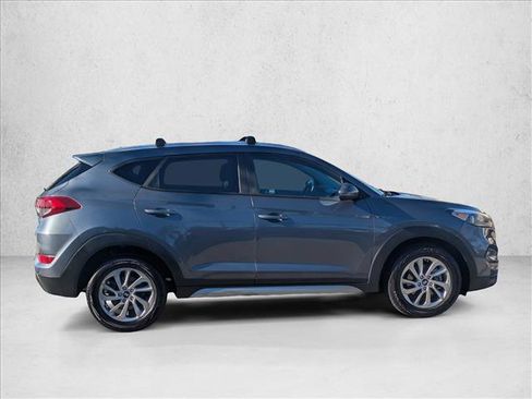 Used 2017 Hyundai Tucson SE image 4