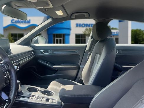 Used 2023 Honda Civic Sport image 12