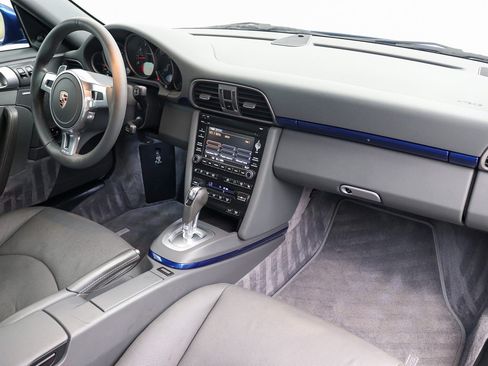 Used 2009 Porsche 911 Carrera RWD image 32