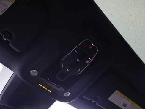 Used 2022 Audi e-tron Premium image 22