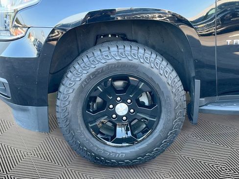 Used 2019 Chevrolet Tahoe LS w/ Enhanced Driver Alert Package RWD image 11