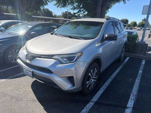 Certified 2017 Toyota RAV4 LE w/ Carpet Mat Package AWD/4WD image 4