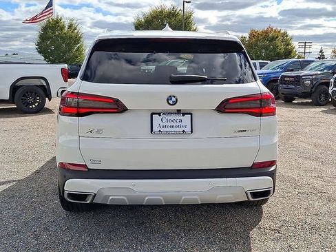 Used 2022 BMW X5 xDrive40i w/ Premium Package AWD/4WD image 9