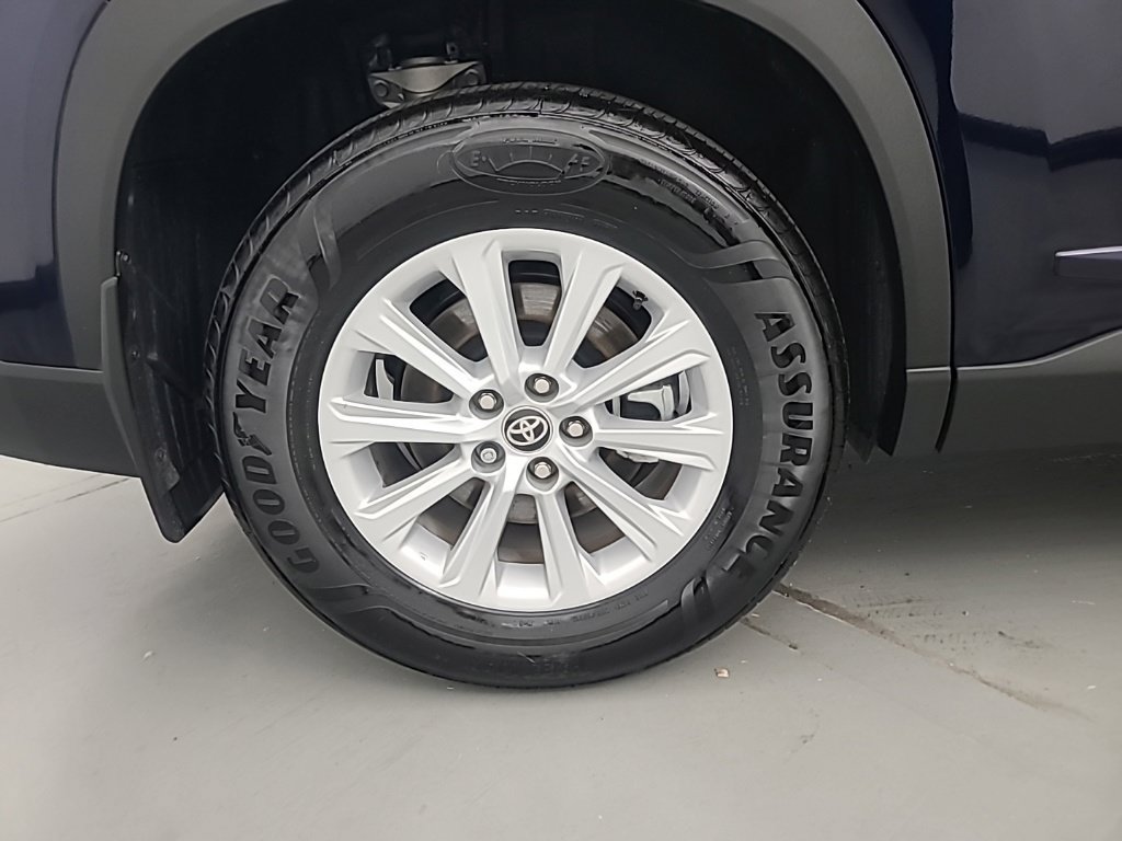 Used 2026 Toyota Grand Highlander AWD image 11