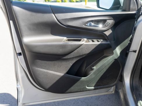 Used 2022 Chevrolet Equinox LT AWD/4WD image 23