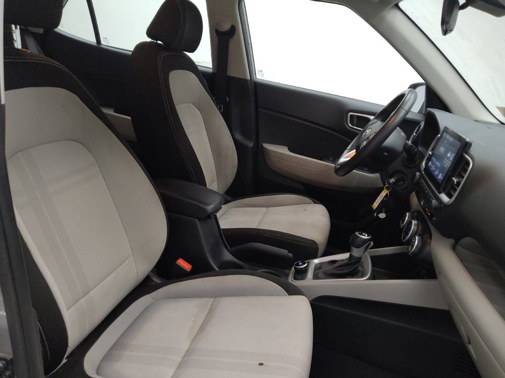 Used 2023 Hyundai Venue SEL FWD image 21