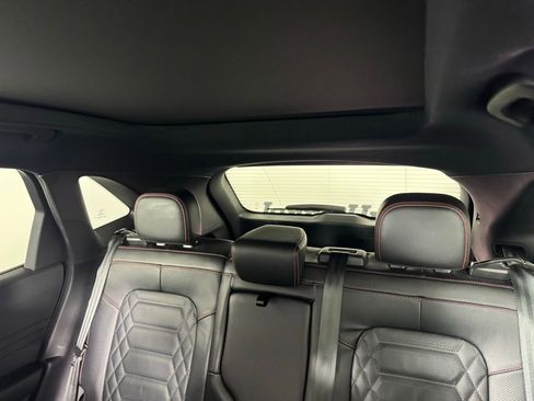 Used 2024 Ford Escape ST-Line Elite w/ Premium Technology Package image 5