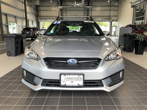 Used 2023 Subaru Impreza 2.0i Sport image 3