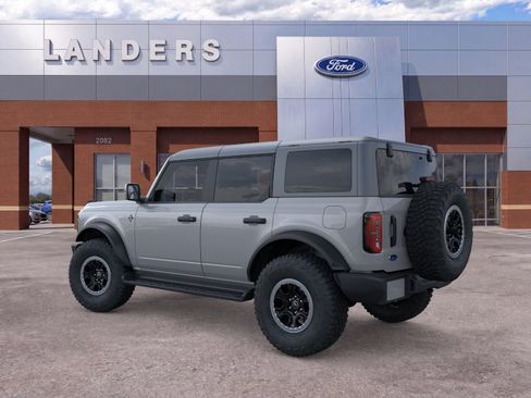 New 2026 Ford Bronco Outer Banks w/ Sasquatch Package AWD/4WD image 4