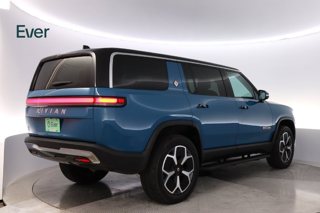 Used 2023 Rivian R1S Launch Edition Quad AWD/4WD image 3