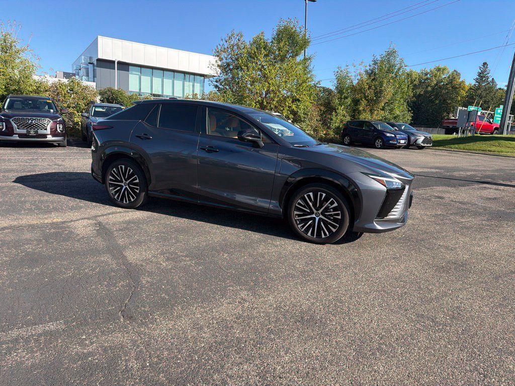 Used 2026 Lexus RZ 350e 2WD w/ Technology Package image 18