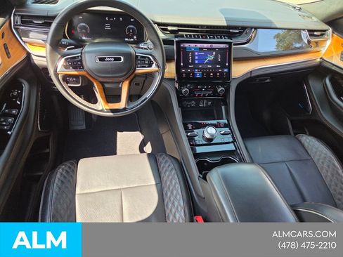 Used 2024 Jeep Grand Cherokee L Summit AWD/4WD image 13