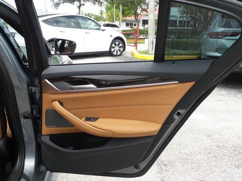 Used 2023 BMW 540i w/ M Sport Package RWD image 27
