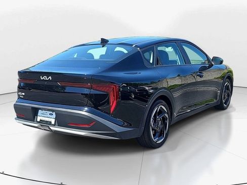 Used 2025 Kia K4 EX FWD image 3