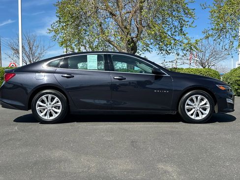 Used 2023 Chevrolet Malibu LT image 3