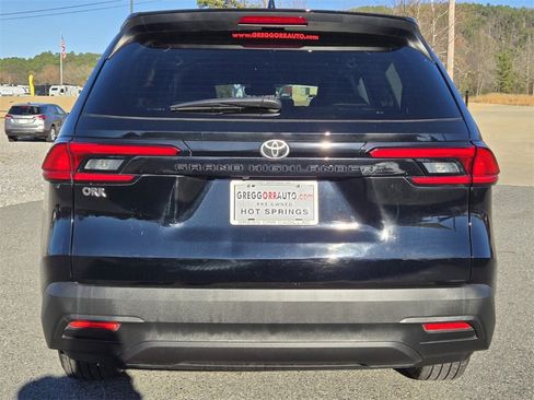 Used 2025 Toyota Grand Highlander AWD image 4