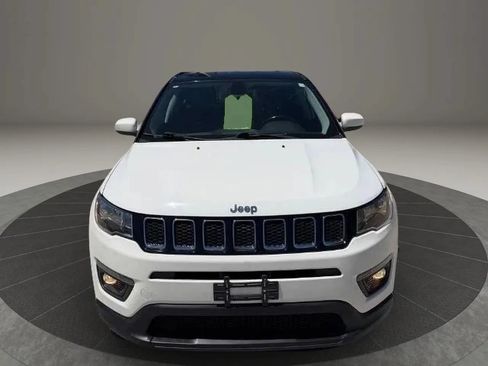 Used 2018 Jeep Compass Latitude w/ Cold Weather Group AWD/4WD image 4