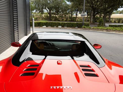 Used 2015 Ferrari 458 Spider RWD image 20