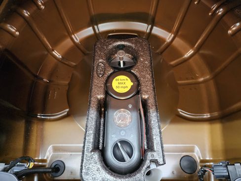 Used 2012 Ford Mustang Shelby GT500 w/ SVT Performance Pkg image 32