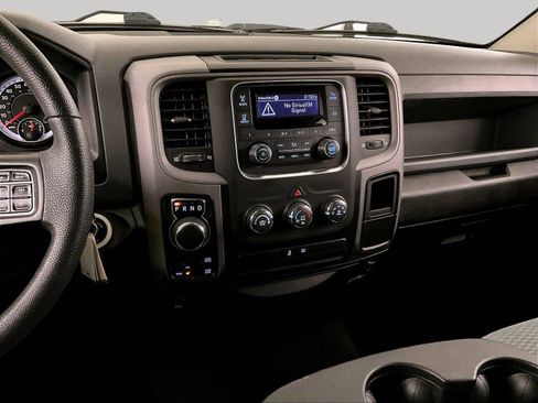 Used 2019 RAM 1500 Express AWD/4WD image 6