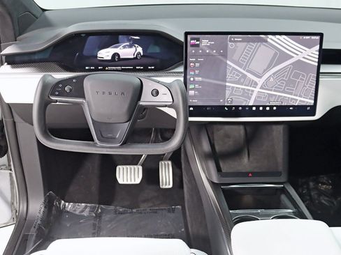 Used 2023 Tesla Model X Plaid AWD/4WD image 15