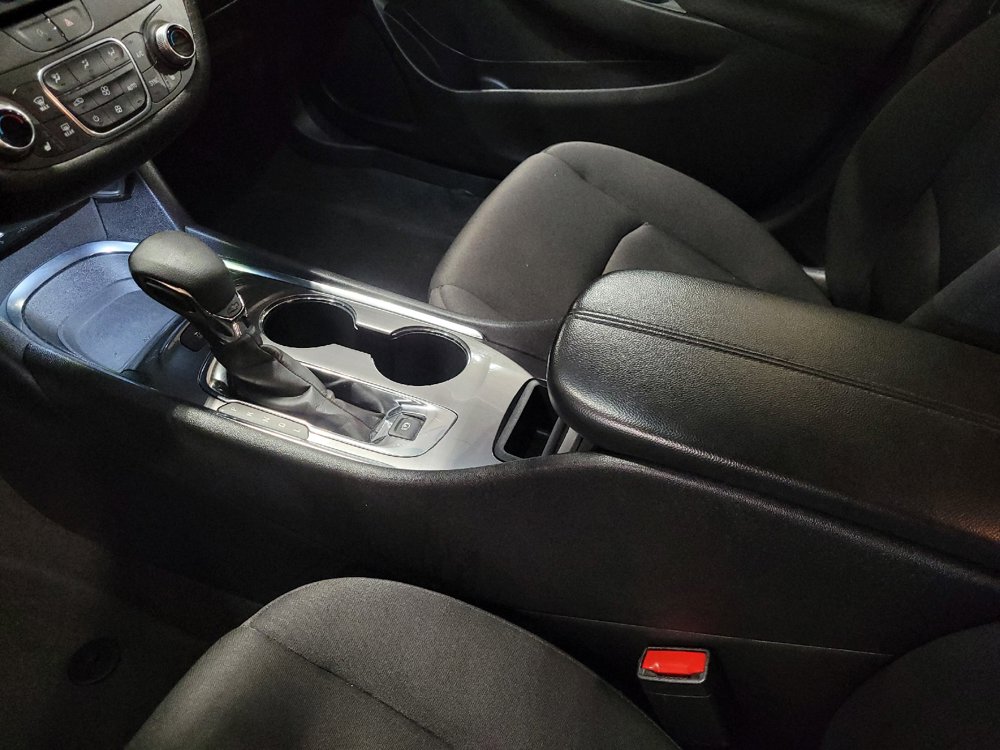 Used 2025 Chevrolet Malibu LT FWD image 26