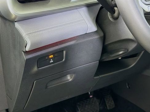 New 2026 Volkswagen Tiguan SE image 10