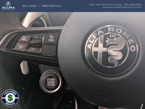 Used 2025 Alfa Romeo Giulia AWD w/ Driving Assist Package image 15