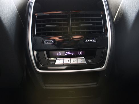 Used 2023 BMW X5 xDrive45e w/ M Sport Package image 27