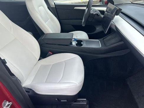 Used 2022 Tesla Model Y Long Range AWD/4WD image 13