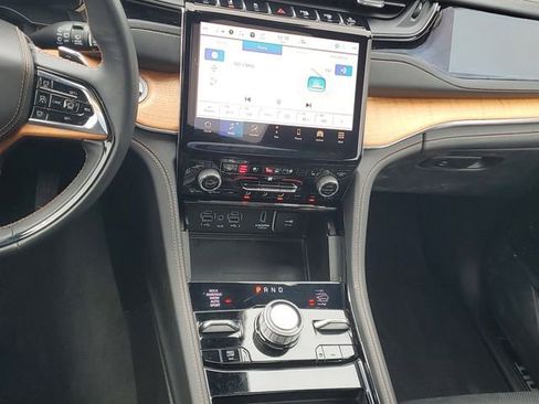 Used 2023 Jeep Grand Cherokee L Summit image 15