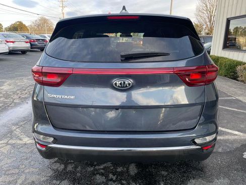 Used 2022 Kia Sportage LX image 7