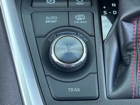 Certified 2024 Toyota RAV4 XSE w/ Weather Package AWD/4WD image 22