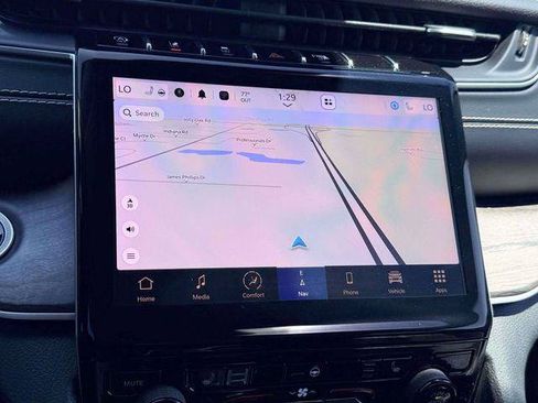 Certified 2023 Jeep Grand Cherokee Limited AWD/4WD image 26