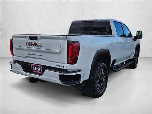 Used 2020 GMC Sierra 2500 AT4 w/ AT4 Premium Package image 5