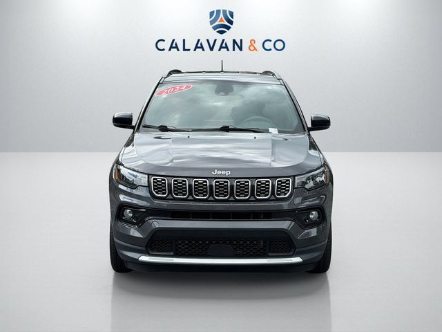 Used 2024 Jeep Compass Limited AWD/4WD image 2