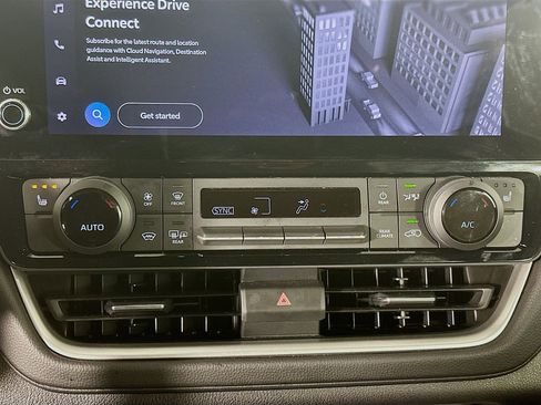 Used 2025 Toyota Grand Highlander FWD image 24