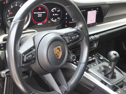 Used 2022 Porsche 911 Carrera S RWD image 8
