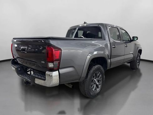 Used 2022 Toyota Tacoma SR5 AWD/4WD image 10