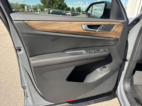 New 2026 Volkswagen Atlas SE AWD/4WD image 12