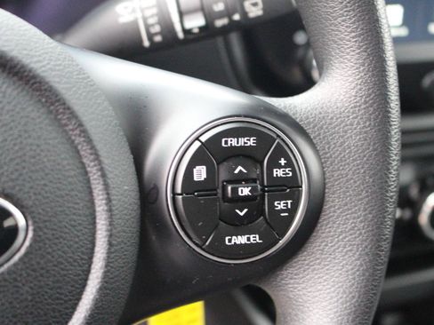 Used 2021 Kia Soul LX FWD image 18