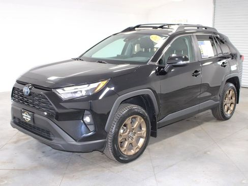 Used 2024 Toyota RAV4 AWD Hybrid image 4