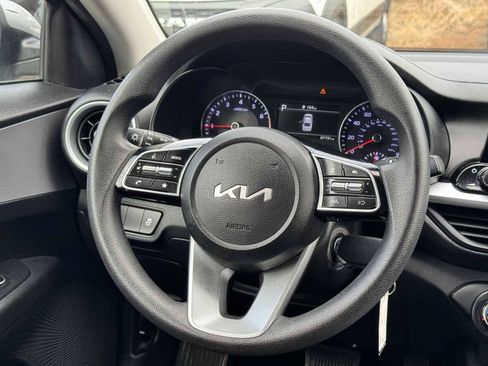 Used 2023 Kia Forte LXS FWD image 22
