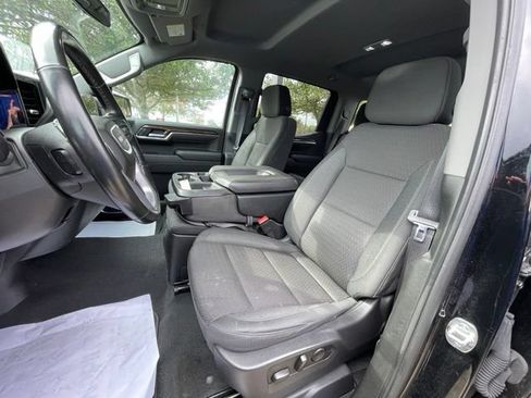 Used 2025 GMC Sierra 1500 Elevation AWD/4WD image 9