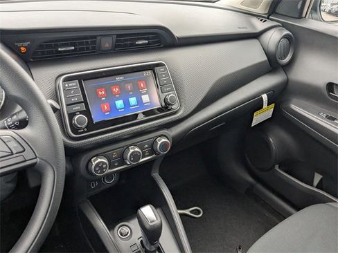 New 2025 Nissan Kicks Play S image 20