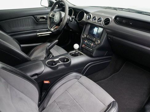 Used 2019 Ford Mustang Shelby GT350 w/ Technology Package image 19