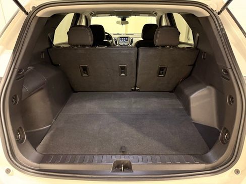 Used 2024 Chevrolet Equinox LS w/ LS Convenience Package image 10