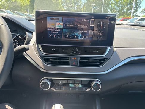 New 2026 Nissan Altima 2.5 SR FWD image 11